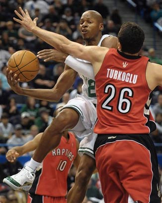 引发跨国的 引发跨国的