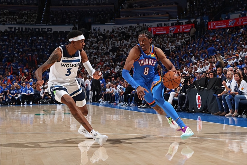 在社交媒体 在社交媒体