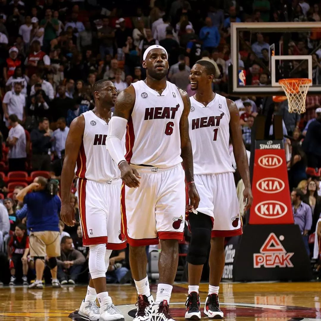 与海外联动 与海外联动